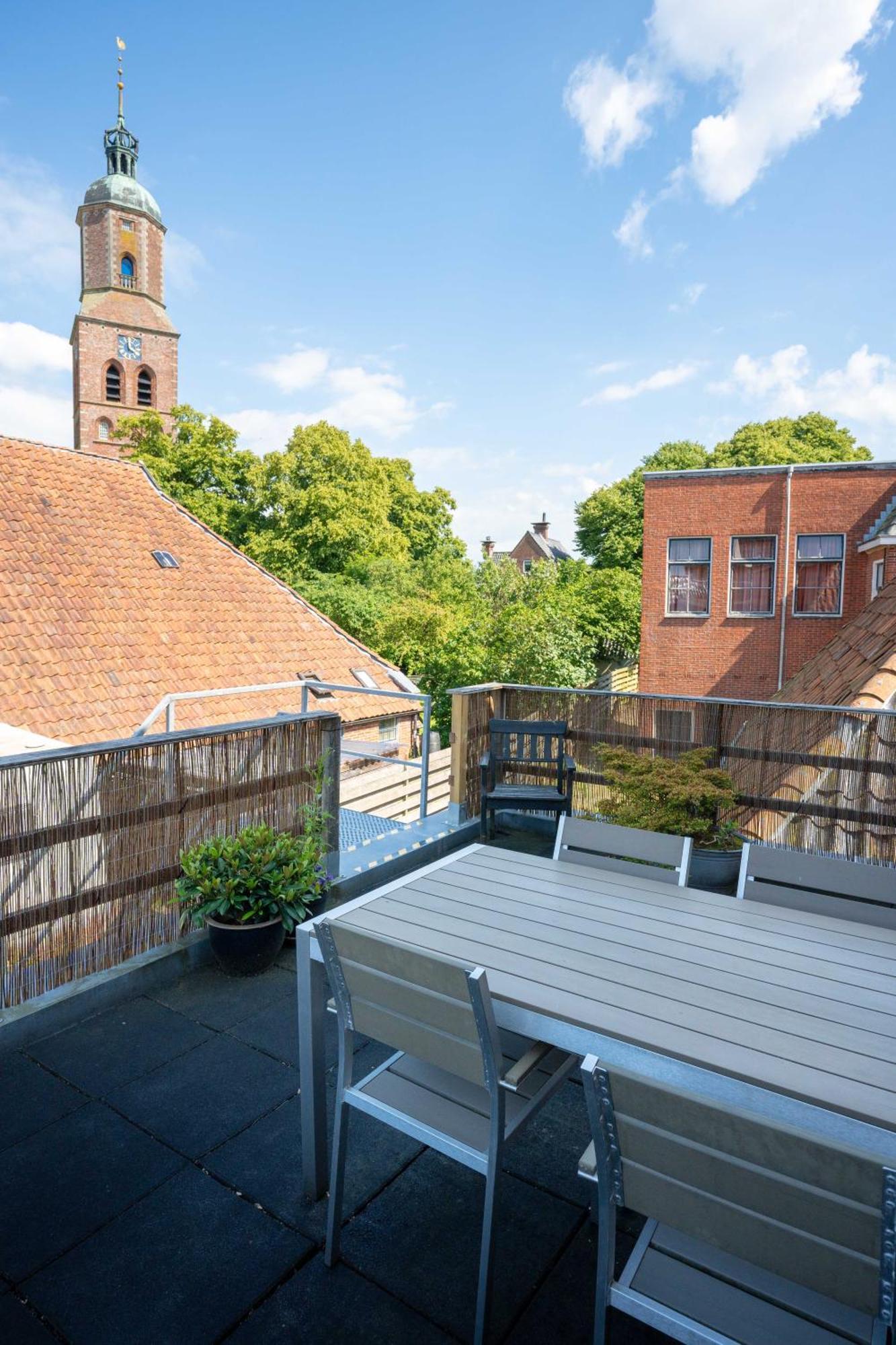 Sfeervol Verblijf In Oude Gemeentehuis Eenrum. Ngoại thất bức ảnh